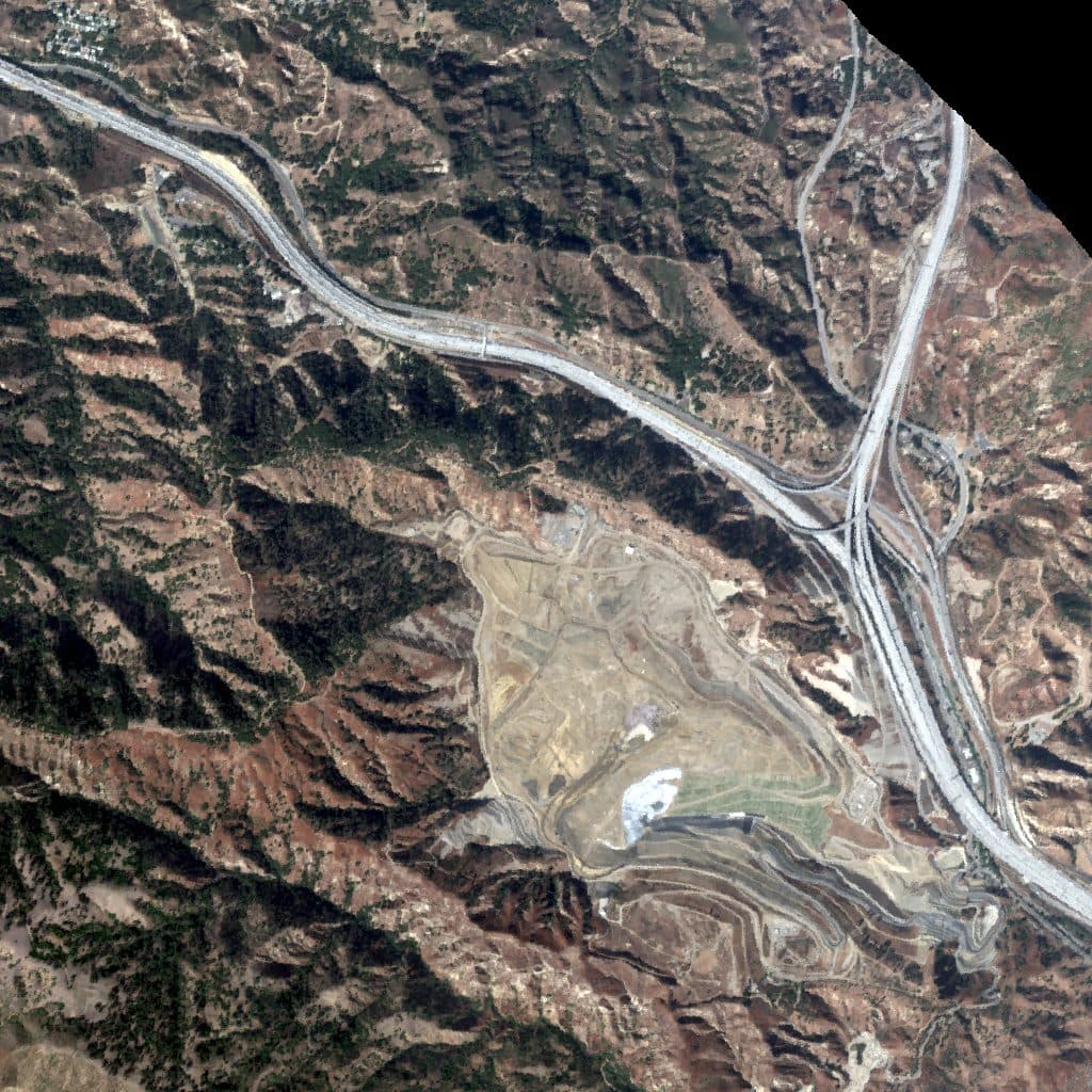The same landfill in true color, where no gas is visible